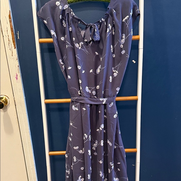 LC Lauren Conrad Floral Midi Dress - Navy and White - Picture 3 of 3